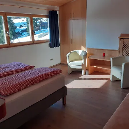 Steinerhaus Berggasthof غوربمينغ