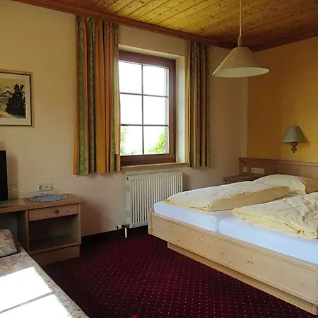 Steinerhaus Berggasthof 3*