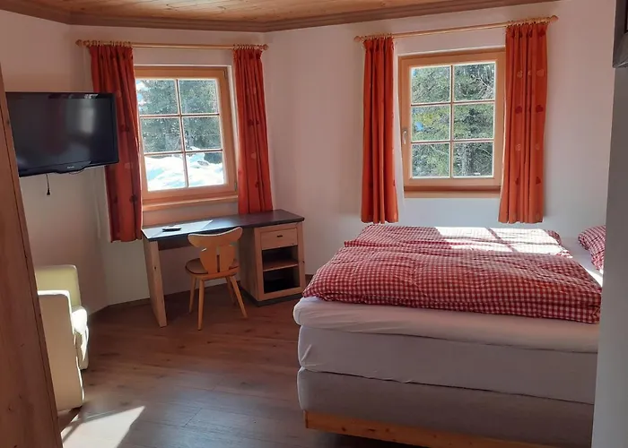 Steinerhaus Berggasthof غوربمينغ